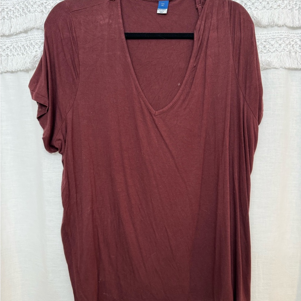 Old Navy Luxe V-Neck Short Sleeve T-Shirt Burgundy